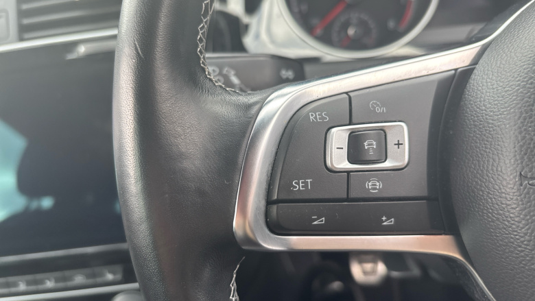 Volkswagen Golf 1.5 TSI EVO 150 R-Line Edition 5dr Petrol Hatchback